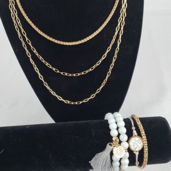 Amelia Rue Layered Necklaces w bracelet set - Picture 3 of 5